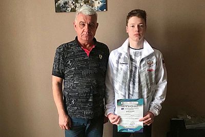 Симферопольский пловец Антон Погребняк взял два "золота" на окружных соревнованиях в Астрахани