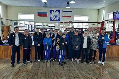 Юношеские сборные Крыма и Севастополя по боксу провели совместную тренировку в Симферополе