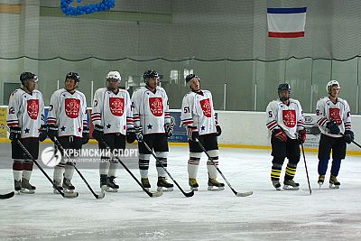 Хоккейная сборная Крыма сыграет с командой соотечественников из немецкого Штутгарта