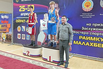 Юные боксеры из Крыма и Севастополя завоевали 14 медалей на первенстве ЮФО в Элисте