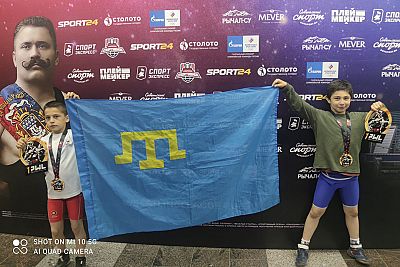 У юных крымских борцов – три "золота" в дебютных соревнованиях "Школьной Лиги Поддубного"