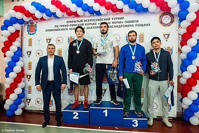 У крымских борцов-классиков – три медали на Всероссийском турнире в Санкт-Петербурге