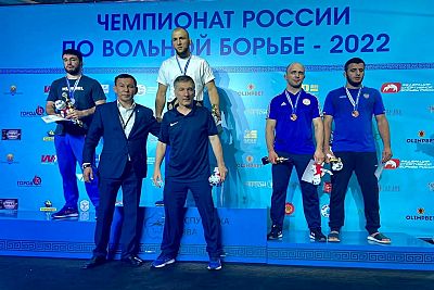 Все победители и призеры чемпионата России по вольной борьбе-2022