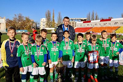 Крымские футбольные команды успешно выступили на детском турнире в Анапе