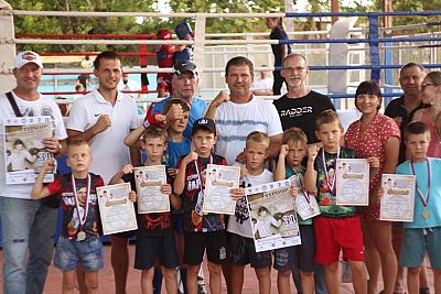 В Бахчисарае прошел турнир по тайскому боксу памяти Владимира Замощенко