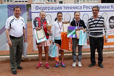 В Симферополе завершилось первенство Крыма по теннису среди спортсменов до 10 и до 15 лет