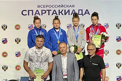 У представительниц Крыма – две медали на соревнованиях по женской борьбе в рамках Всероссийской летней спартакиады