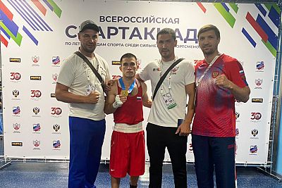 Ахтем Закиров из Сакского района – победитель соревнований по боксу на Всероссийской летней спартакиаде в Москве