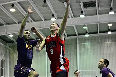 Баскетбольная сборная КФУ в повторном матче обыграла соперников из Калининграда