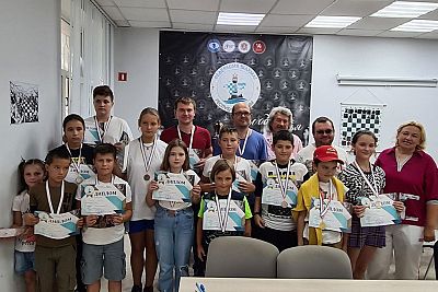 В Симферополе определились победители чемпионата и первенства Крыма по шахматной композиции