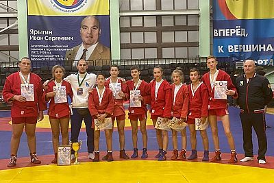 Сборная Севастополя завоевала "бронзу" в финальном турнире Всероссийского дня самбо