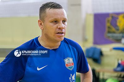 Александр Сгинухин: "Вся борьба в чемпионате еще впереди"