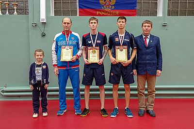 В Симферополе определились чемпионы Крыма по настольному теннису