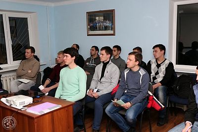 В Симферополе начала работу "Школа молодого судьи"
