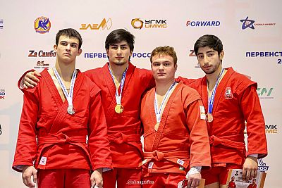 В активе крымских самбистов – четыре медали на первенстве России среди спортсменов до 20 лет в Свердловской области