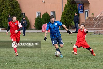 "Алустон-ЮБК" в контрольном матче отправил три "сухих" мяча в ворота севастопольского "Черноморца"