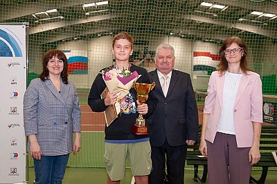 Симферополец Михаил Ходорченко выиграл "бронзу" теннисного турнира в Саранске