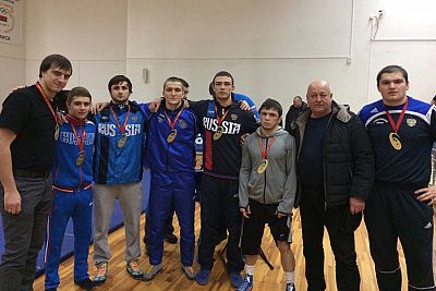 Воспитанник крымской школы греко-римской борьбы отличился на турнире в Минске