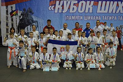 Сборная Крыма взяла 57 медалей на Всероссийских соревнованиях по киокушин в Краснодаре
