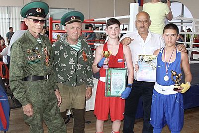 Боксерский турнир в Щелкино собрал более 250 участников