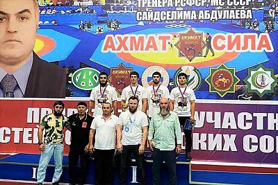 Алуштинский борец-классик Адам Абдулаев – победитель Всероссийского мастерского турнира в Грозном!