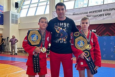 У керченских самбистов – два "золота" на Всероссийском турнире в Новороссийске