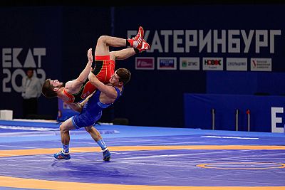 На Международном фестивале студенческого спорта в Екатеринбурге определили сильнейших среди борцов-классиков