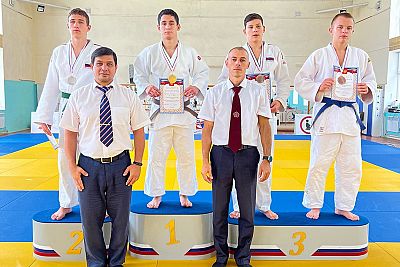 В Феодосии определили сильнейших крымских дзюдоистов в возрасте до 18 лет