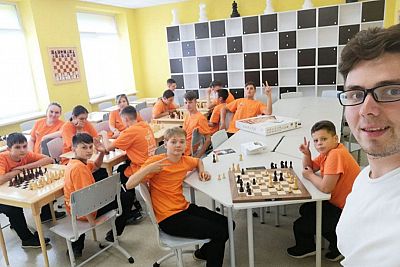 В Крыму будут оказывать поддержку юным шахматным дарованиях
