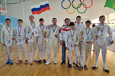 Крымские фехтовальщики завоевали пять медалей на турнире в Адыгее
