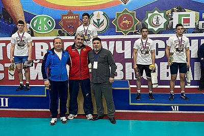 Алуштинец Роман Токарев – бронзовый призер Всероссийского борцовского турнира в Грозном