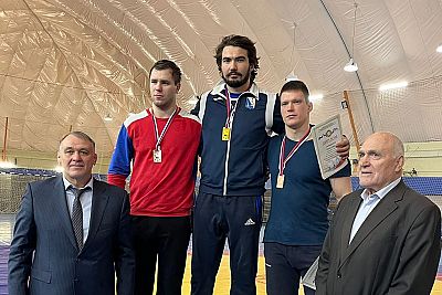 Азамат Сеитов из Симферополя выиграл абсолютный чемпионат России по греко-римской борьбе в своем весе