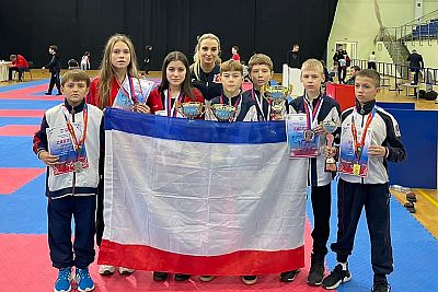 Юные симферопольские каратисты завоевали 10 медалей на Всероссийском турнире в Черкесске