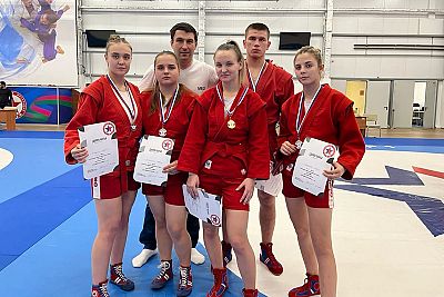 Пять медалей завоевали крымские самбисты на чемпионате ЮФО в Армавире