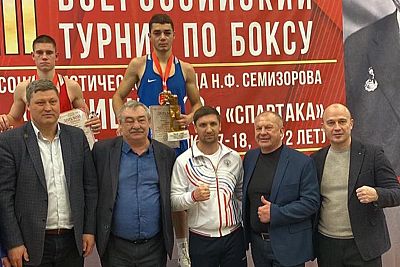 У крымских боксеров – две медали на Всероссийских соревнованиях класса "А" в Тольятти
