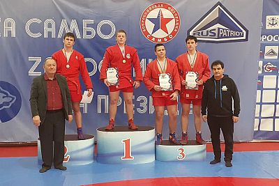 Симферопольские самбисты взяли шесть медалей на Всероссийском турнире в Новороссийске