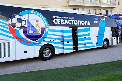 Автобус ФК "Севастополь" попал в ДТП в Чечне