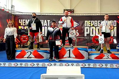 "Лифтеры" из Крыма и Севастополя взяли шесть медалей на чемпионате и первенстве России в Туле!