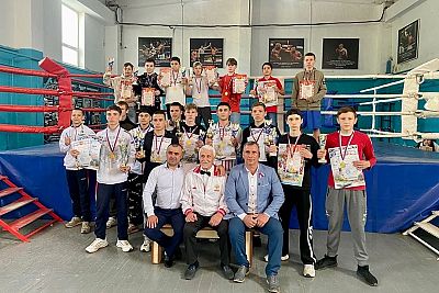 В Бахчисарае прошел юношеский турнир по боксу к 80-летию освобождения города от немецко-фашистских захватчиков