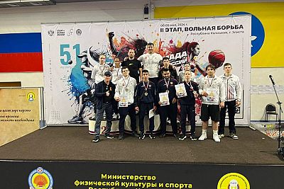 У крымских борцов – 7 медалей на этапе Спартакиады учащихся в Элисте