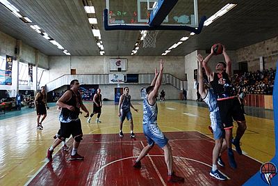 Команда КФУ потерпела первое поражение в мужском баскетбольном чемпионате Крыма