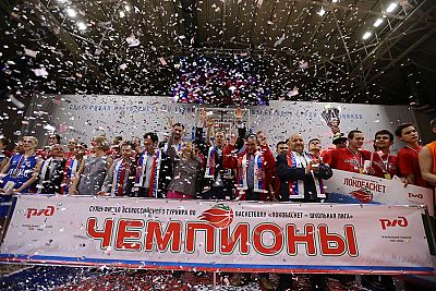 Крымские команды сыграли в Суперфинале соревнований "Локобаскет – Школьная лига"