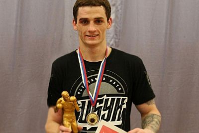 Воспитанник "Таврии" Глеб Бакши выиграл престижный боксерский турнир в Тольятти