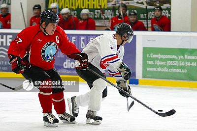 Команды из Крыма и Севастополя впервые примут участие в чемпионате Ночной хоккейной лиги