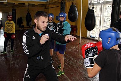 Юношеская сборная Севастополя готовится к переходному первенству России по боксу