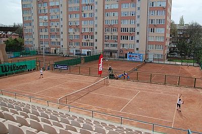 В Симферополе пройдет чемпионат Крыма по теннису среди любителей и ветеранов