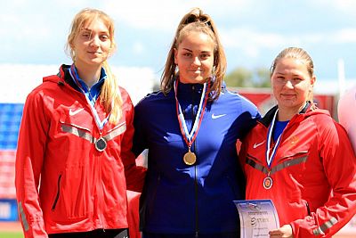 Алена Белякова из Джанкойского района стала победительницей первенства России по легкой атлетике