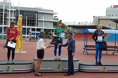 Сакские метатели Тамара Кобец и Марк Дорошев стали бронзовыми призерами первенства России