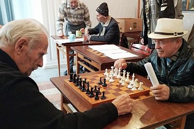 В Керчи прошел чемпионат города по классическим шахматам среди ветеранов