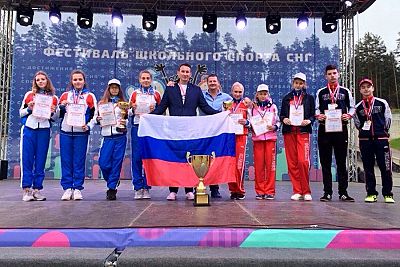 Юные крымские мастера малой ракетки – третьи на фестивале школьного спорта в Санкт-Петербурге